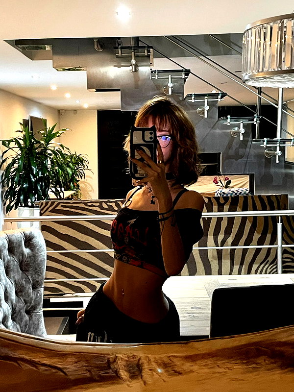 shevaal_x instagram image archive image