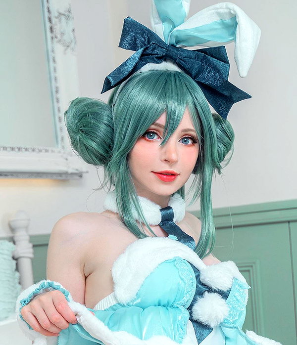 peachmilky_ instagram image archive image