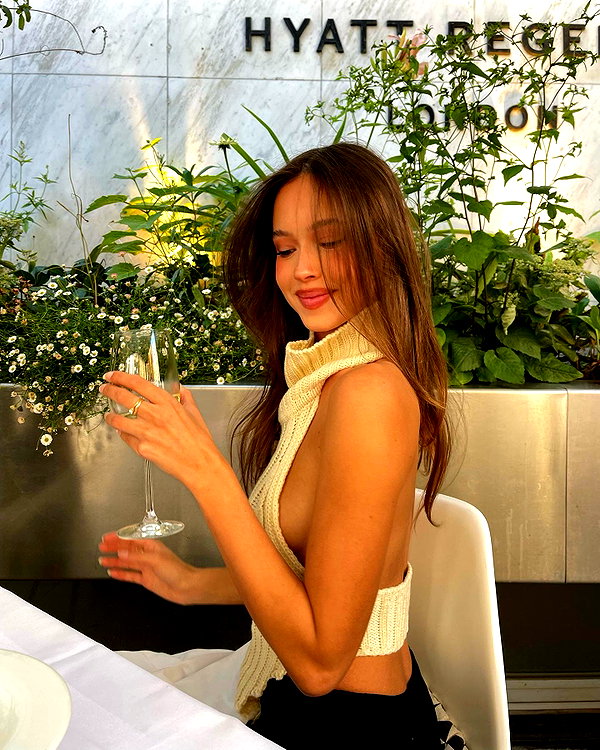 isabellemathersx instagram image archive image