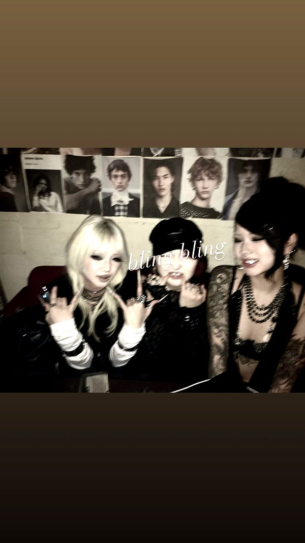 angelwithashotgunxx instagram image archive image