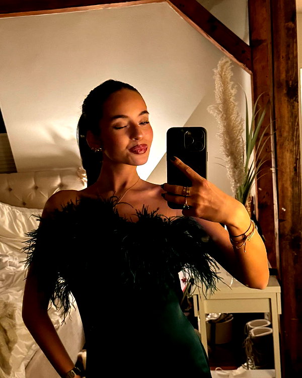 zoeliss instagram image archive image