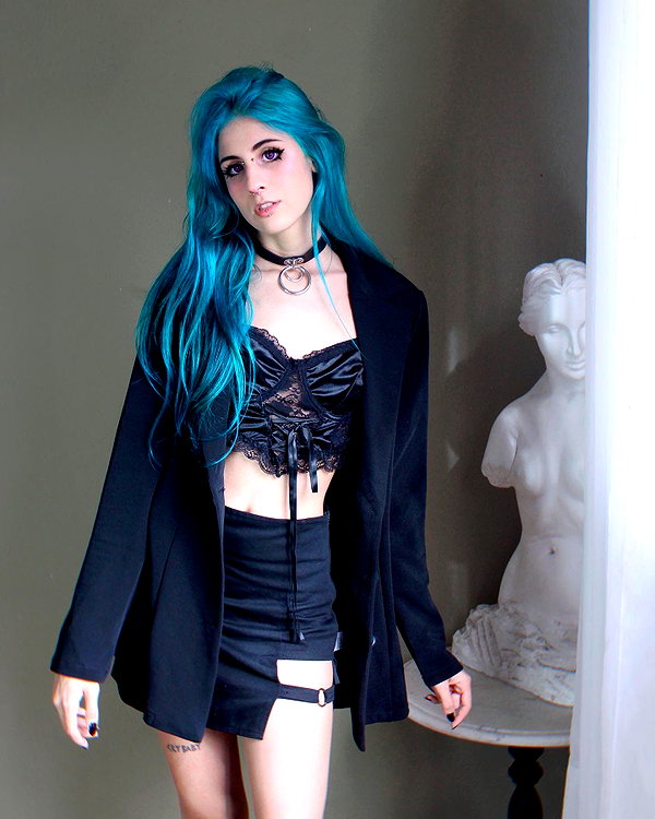 jadelaverne instagram image archive image