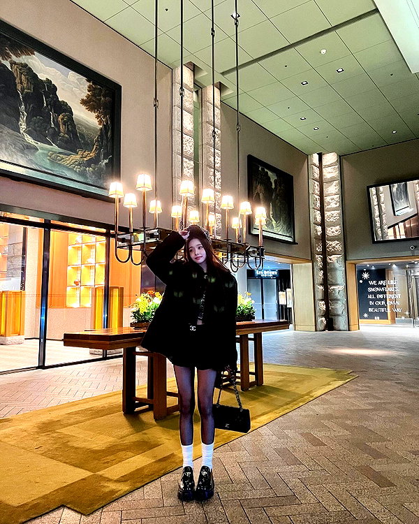 dear.zia instagram image archive image
