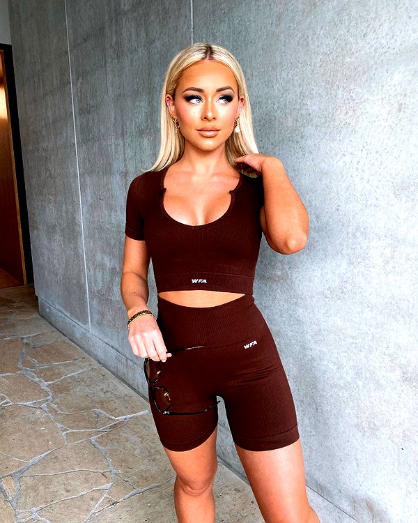 allieauton instagram image archive image