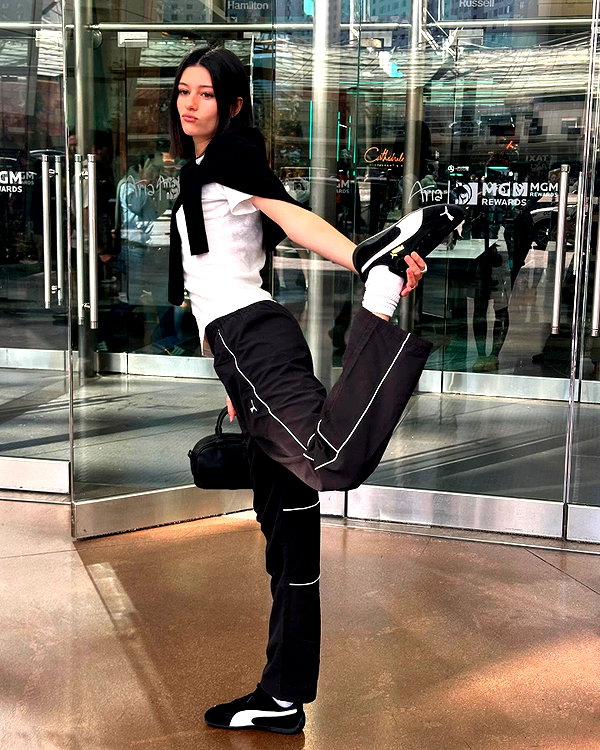 reneeebeller instagram image archive image