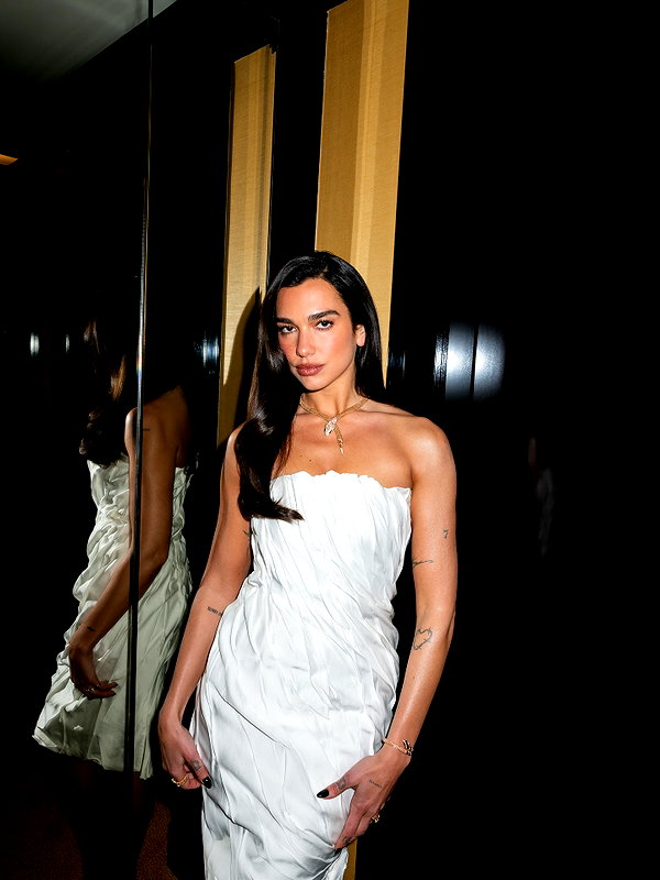 dualipa instagram image archive image