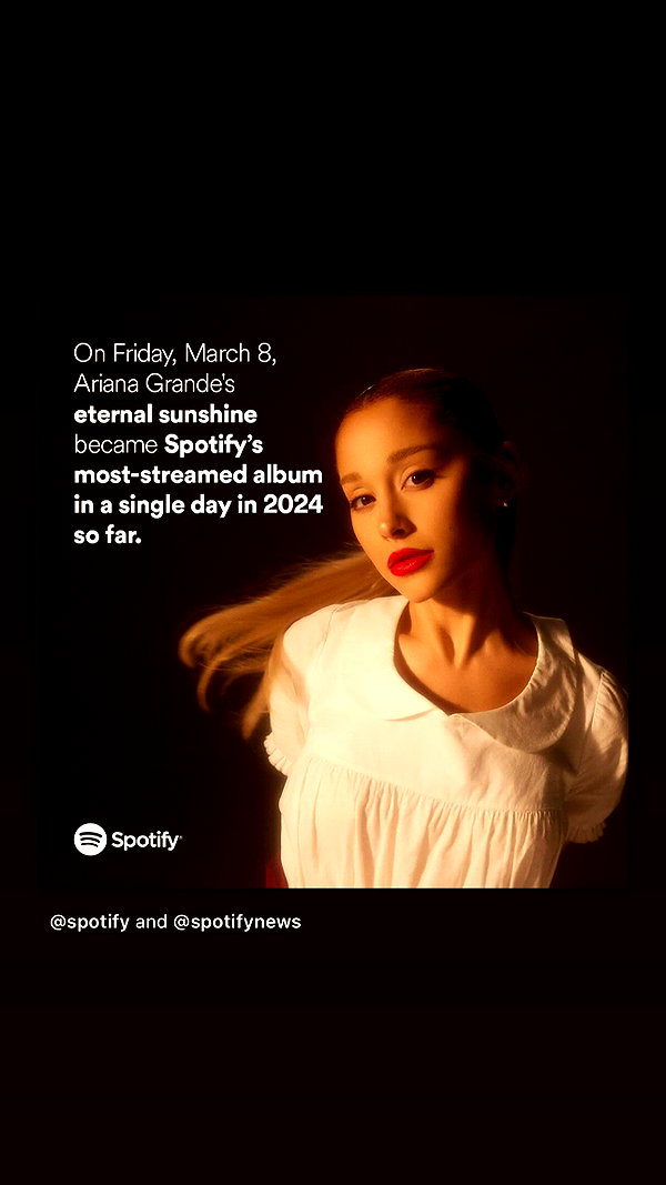 arianagrande instagram image archive image