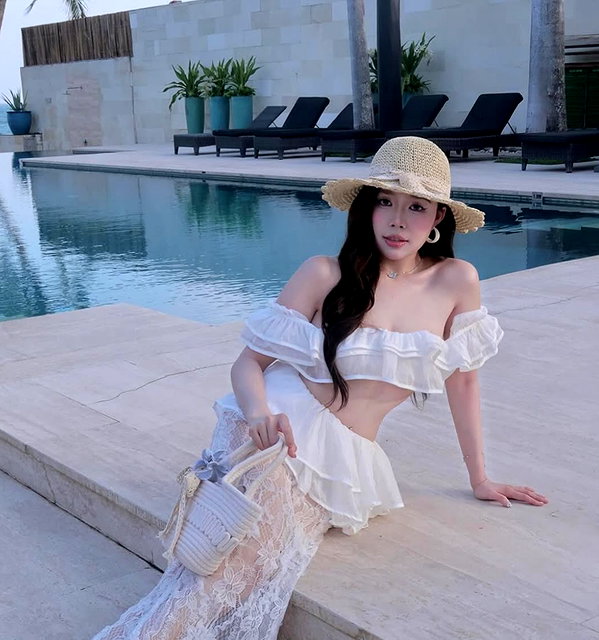 lyhythuedoxinh instagram image archive image