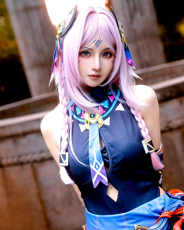 miee_cos instagram image archive image