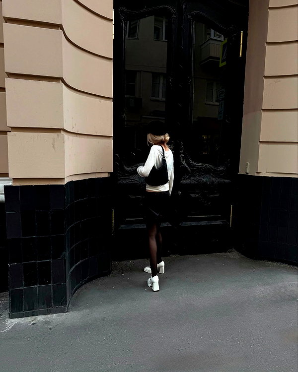 kkwwwv instagram image archive image