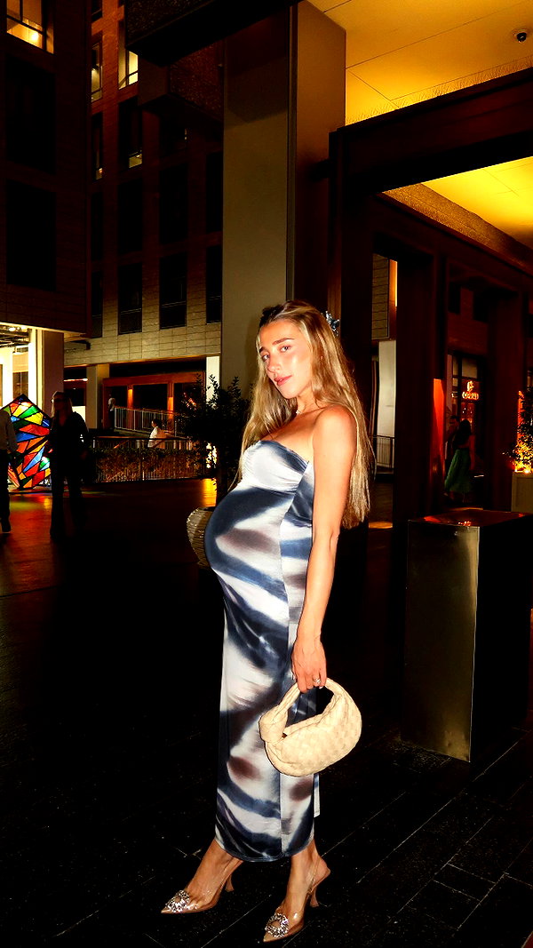 annezivi instagram image archive image