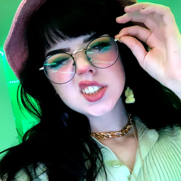 yeahimcaroline instagram image archive image
