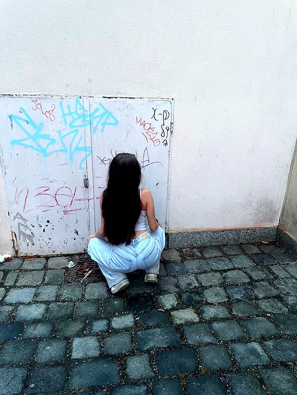 elviksi_07 instagram image archive image