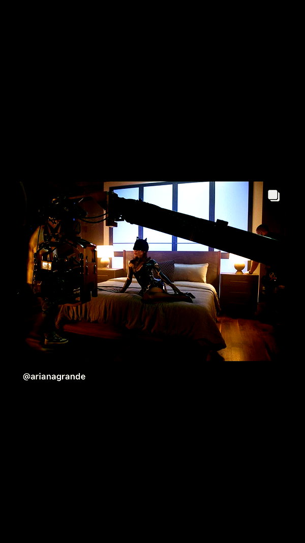 arianagrande instagram image archive image