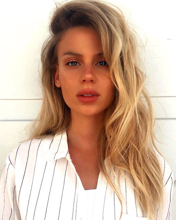 barzomer instagram image archive image