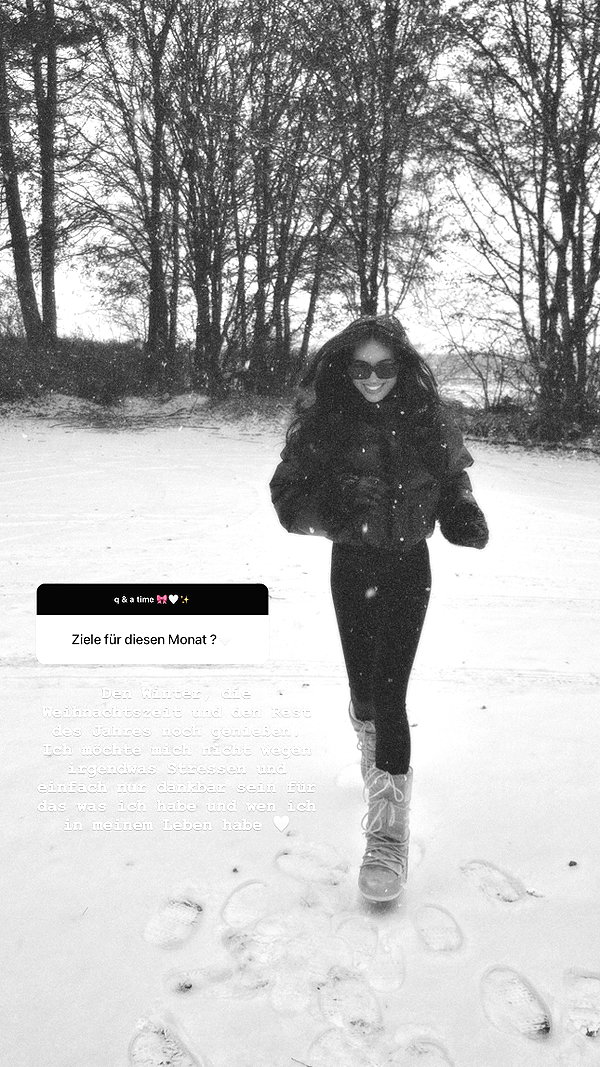 zoeliss instagram image archive image
