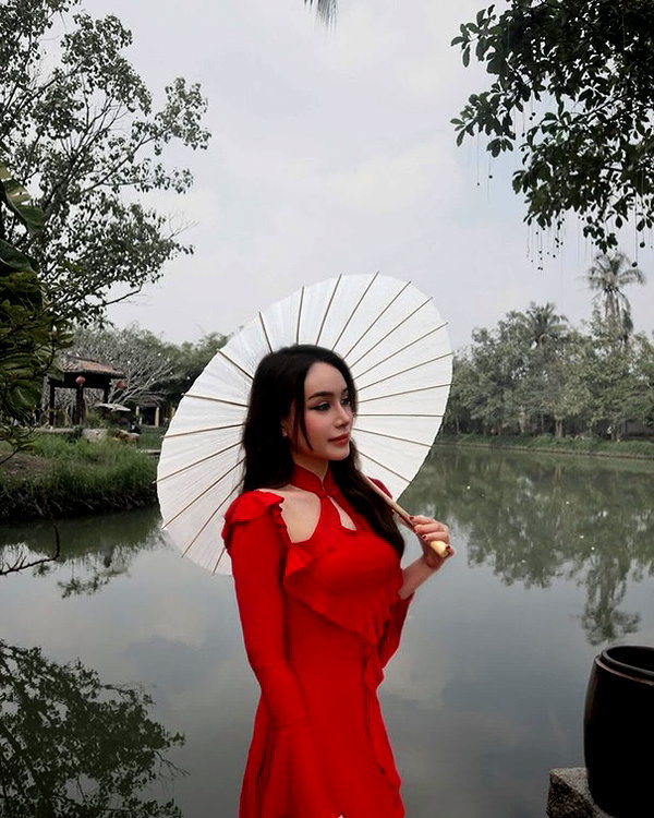 lyhythuedoxinh instagram image archive image
