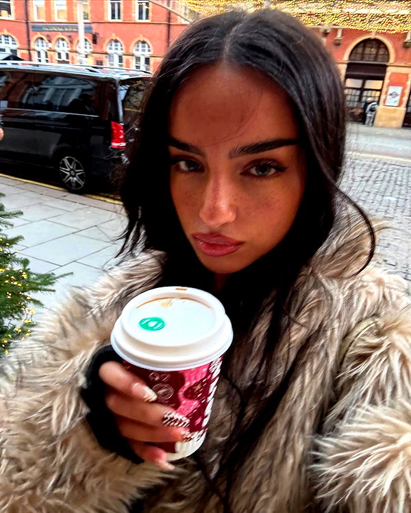 ellachristo instagram image archive image