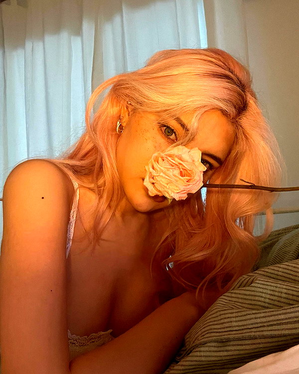 diakimeko instagram image archive image
