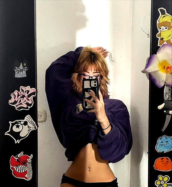shevaal_x instagram image archive image