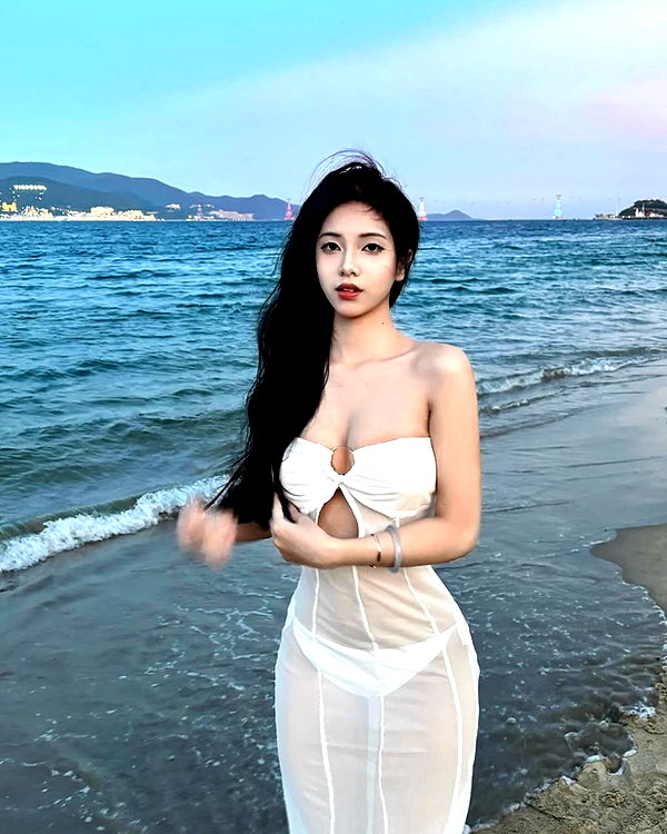 lyhythuedoxinh instagram image archive image