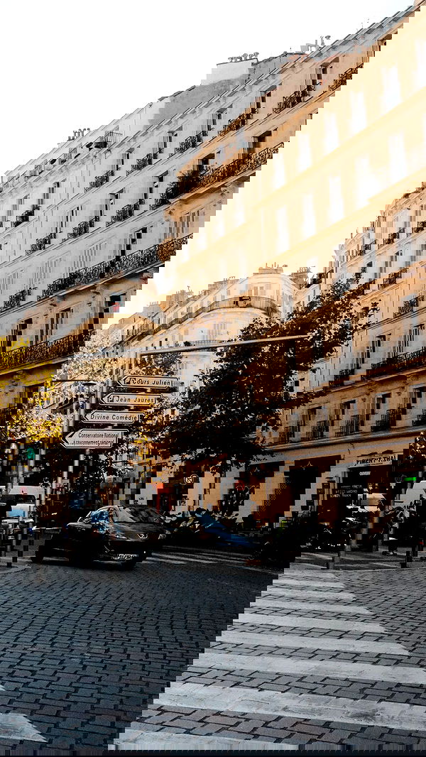 giangg._ giangg._ archive image