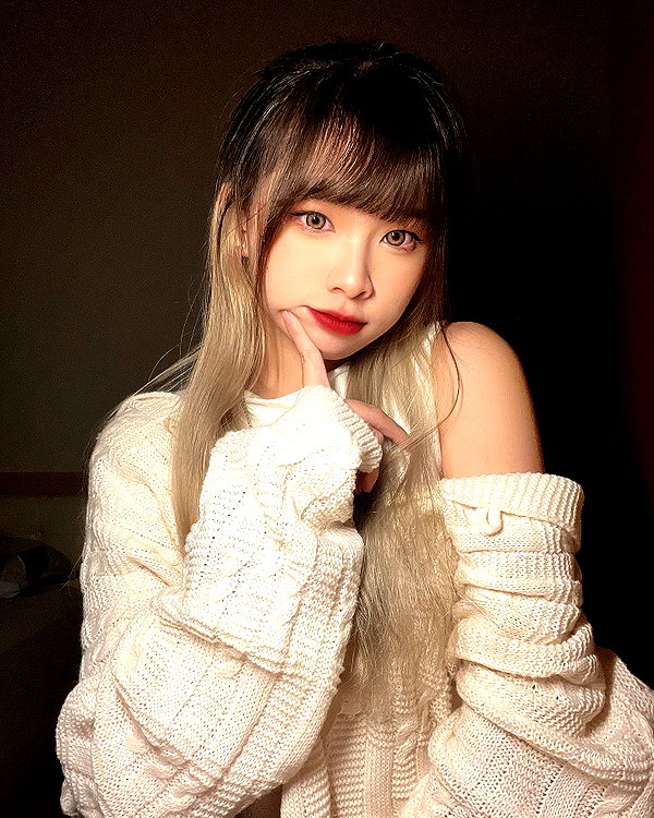 e.shao_417 instagram image archive image
