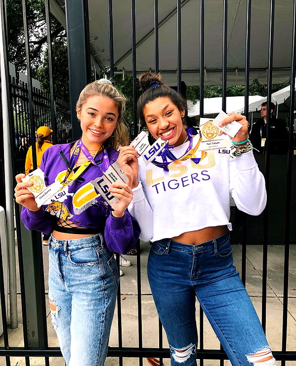 livvydunne instagram image archive image