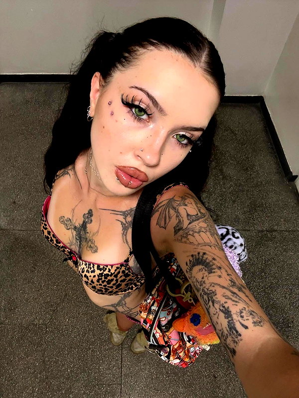 aleksaoaa instagram image archive image