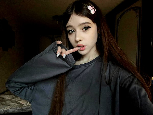 hhyuuko instagram image archive image