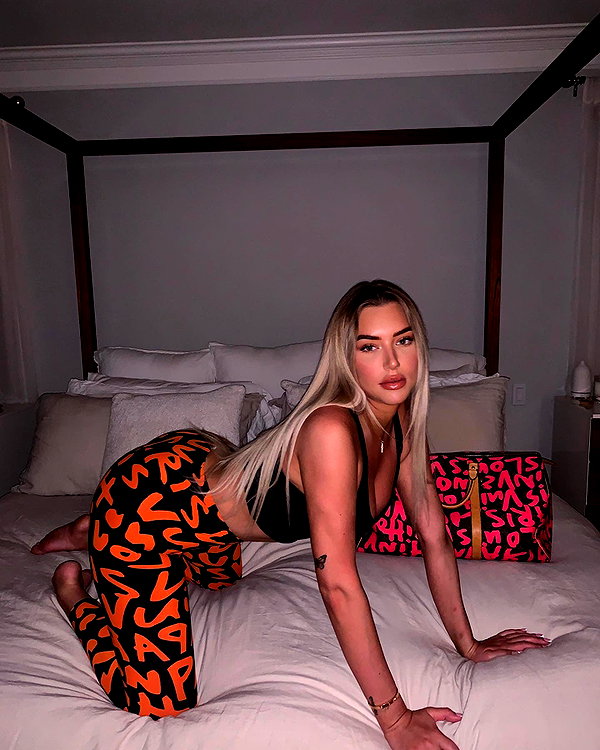 staskaranikolaou instagram image archive image