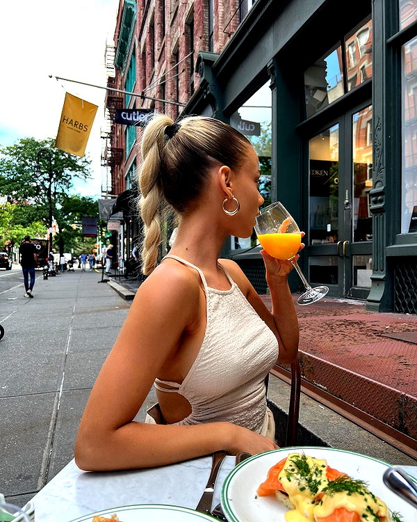 barzomer instagram image archive image