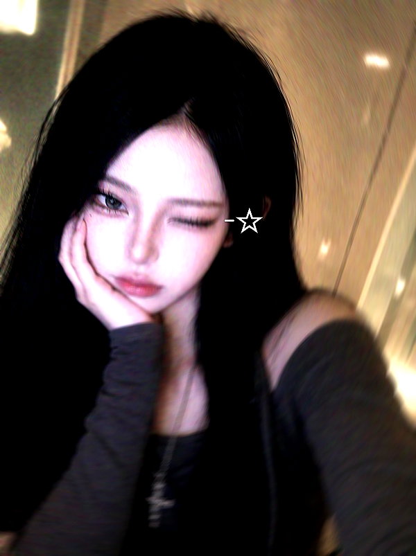 Archived image from @owol.xx on Instagram