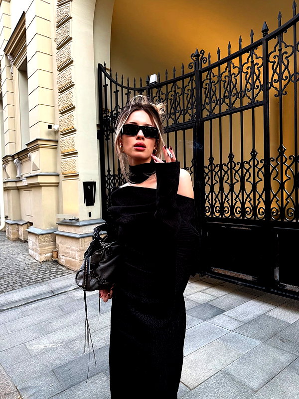 kkwwwv instagram image archive image