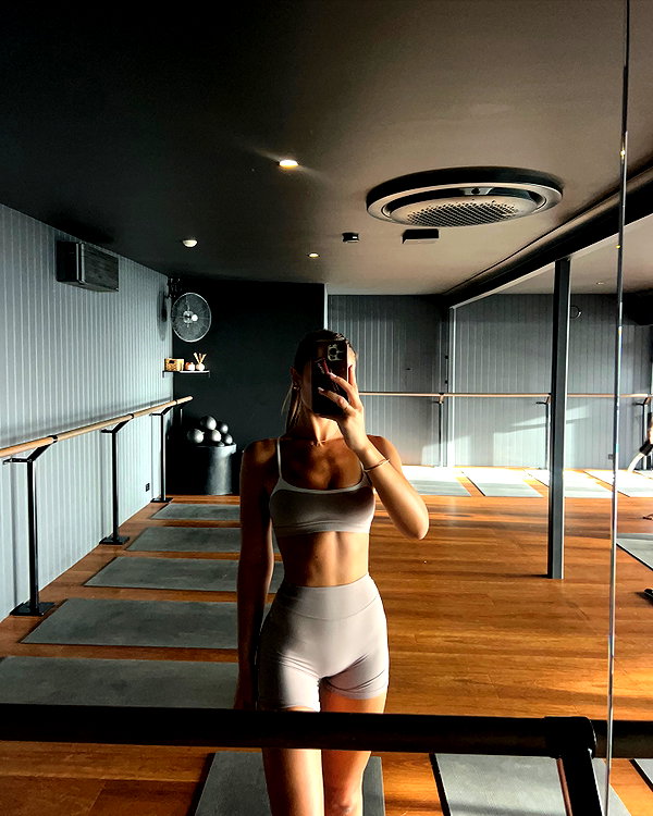 dekota_thompson instagram image archive image
