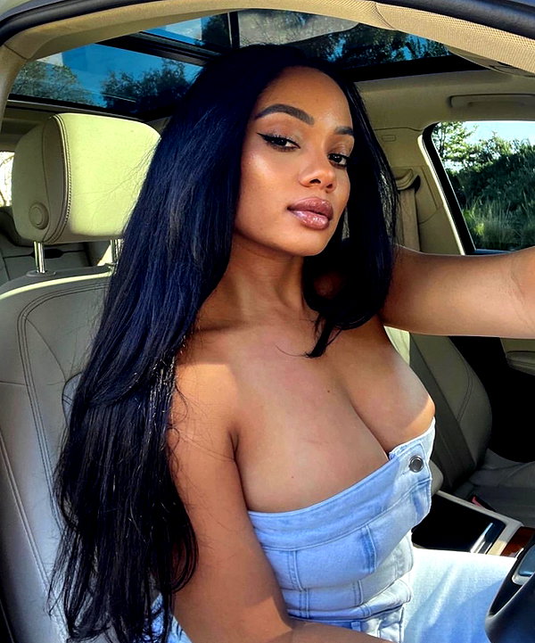 baddiesessence instagram image archive image