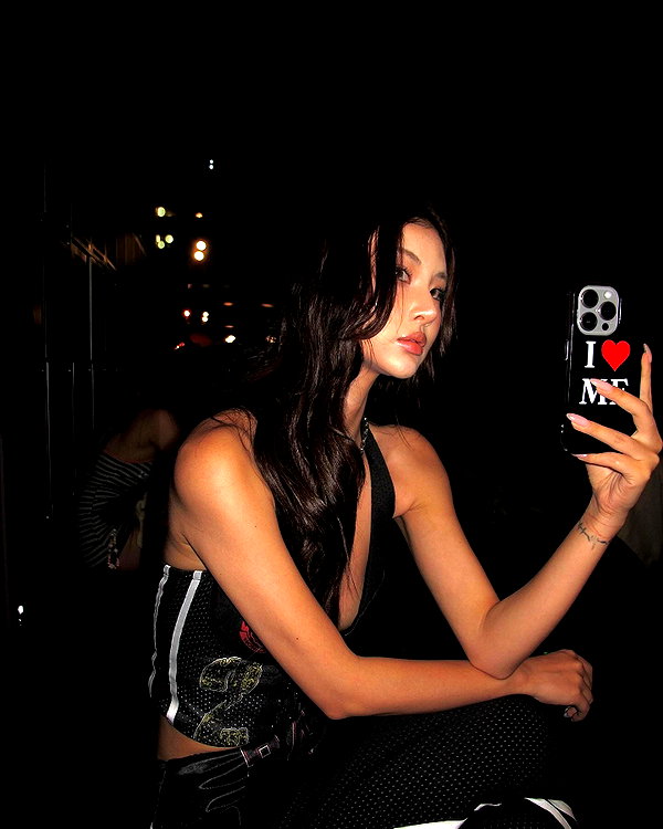 ll.lu1s instagram image archive image