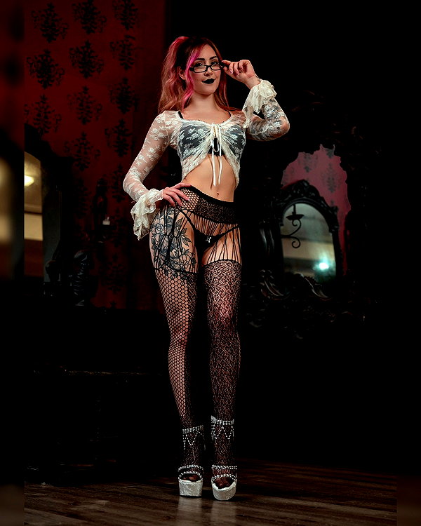 luxlo.xo instagram image archive image