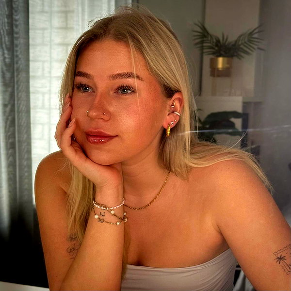 nina.kxs instagram image archive image