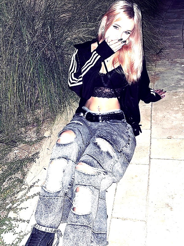 sonya00w instagram image archive image