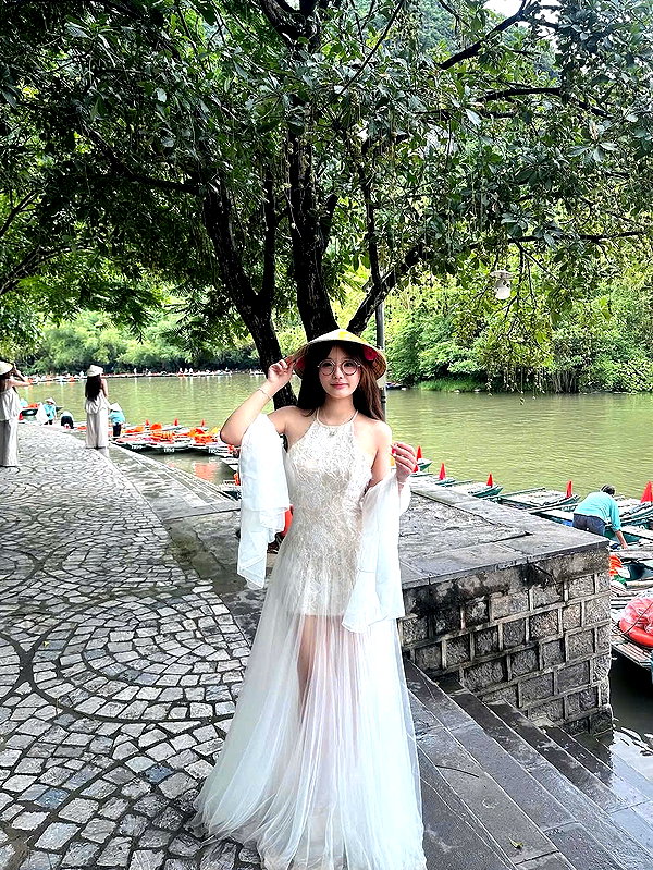 lyhythuedoxinh instagram image archive image