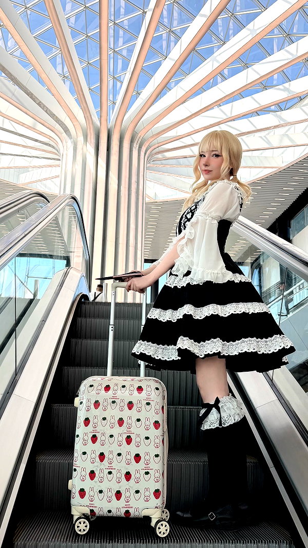 alina_thedoll instagram image archive image