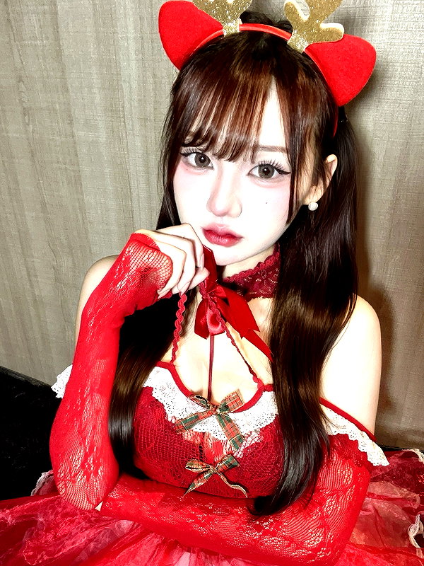 150_aiko instagram image archive image