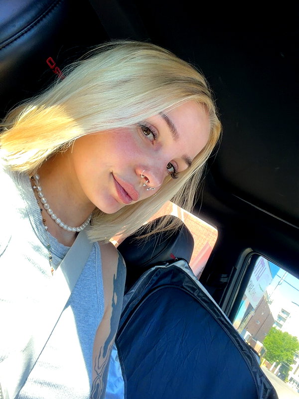 peachtoot.plz instagram image archive image