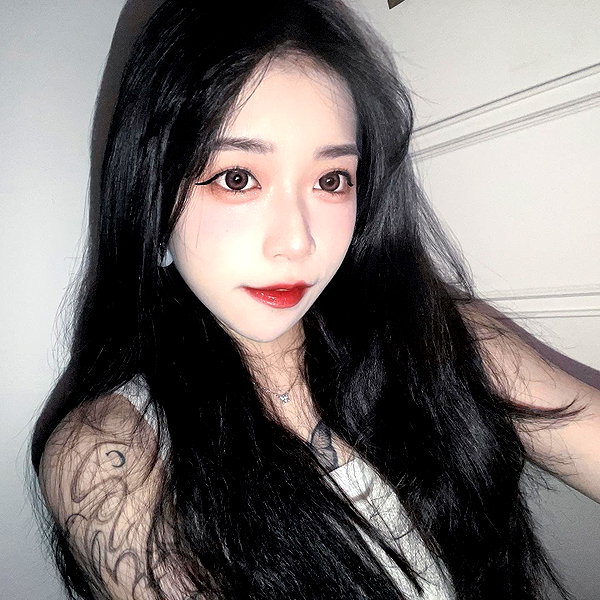 nixqq.425_ instagram image archive image