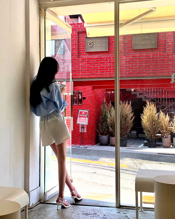 daxbin instagram image archive image
