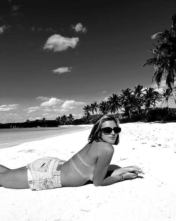 daryanedarya instagram image archive image