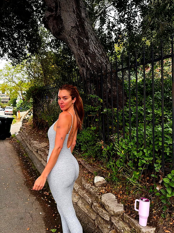 staskaranikolaou instagram image archive image