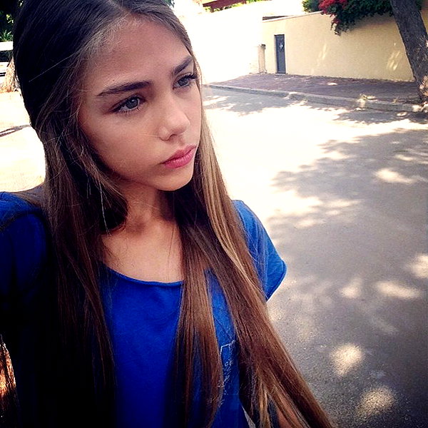 maya.keyy instagram image archive image