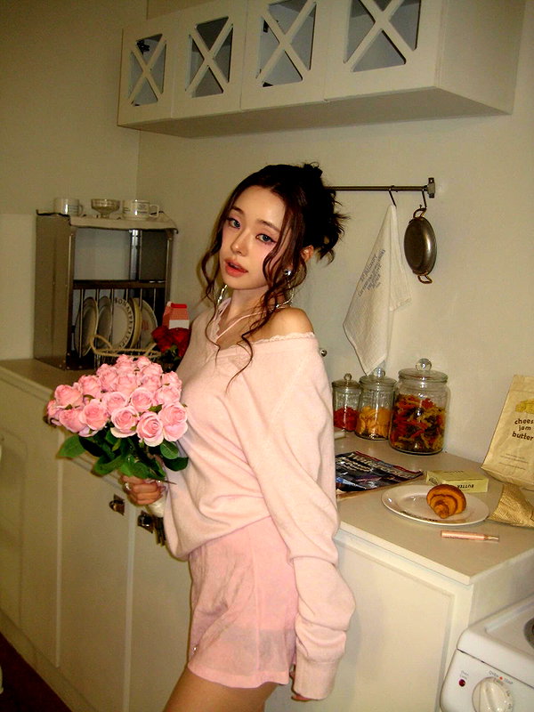 dear.zia instagram image archive image